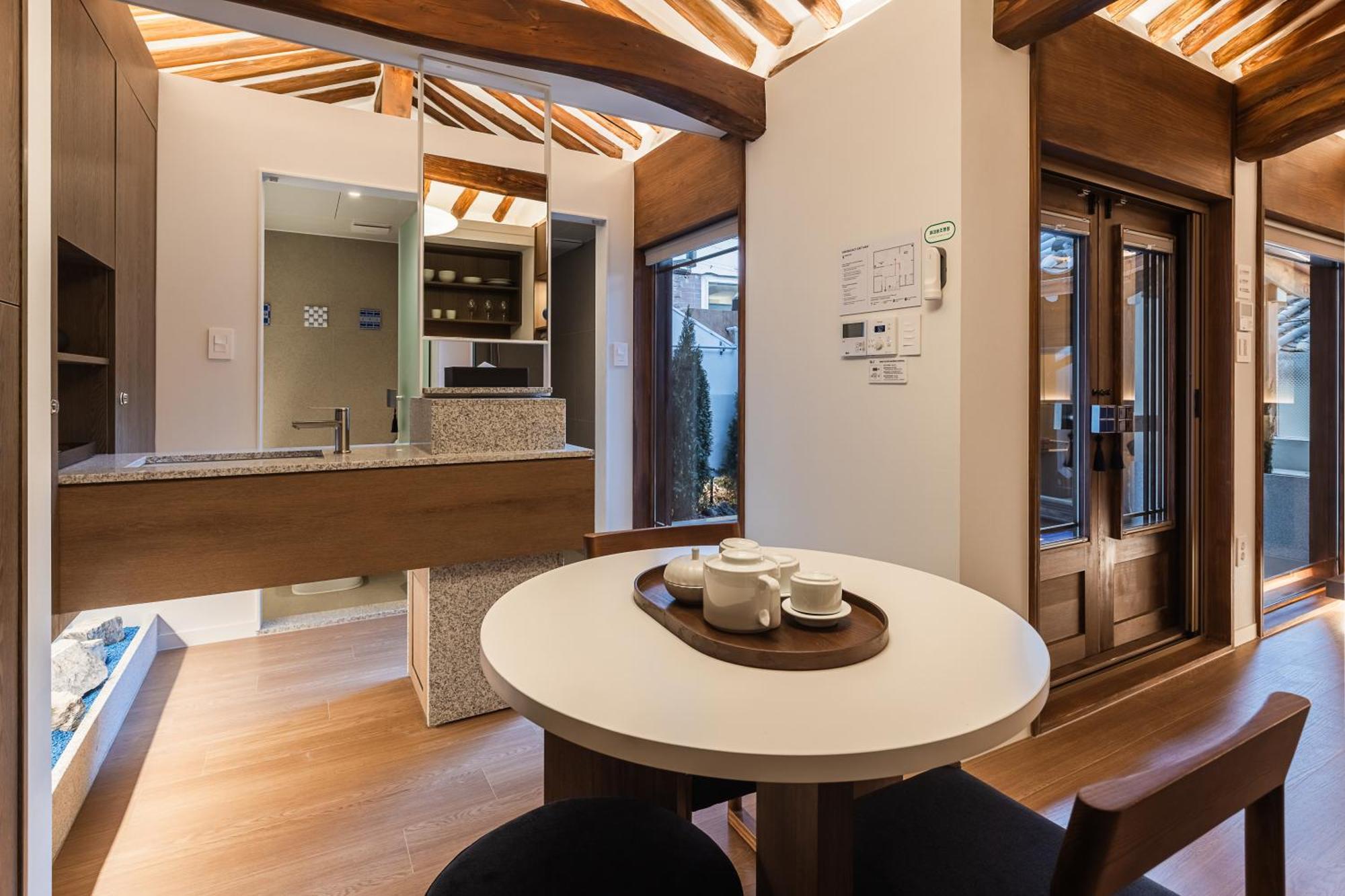 Apartment Hanok Blue Dot Seoul